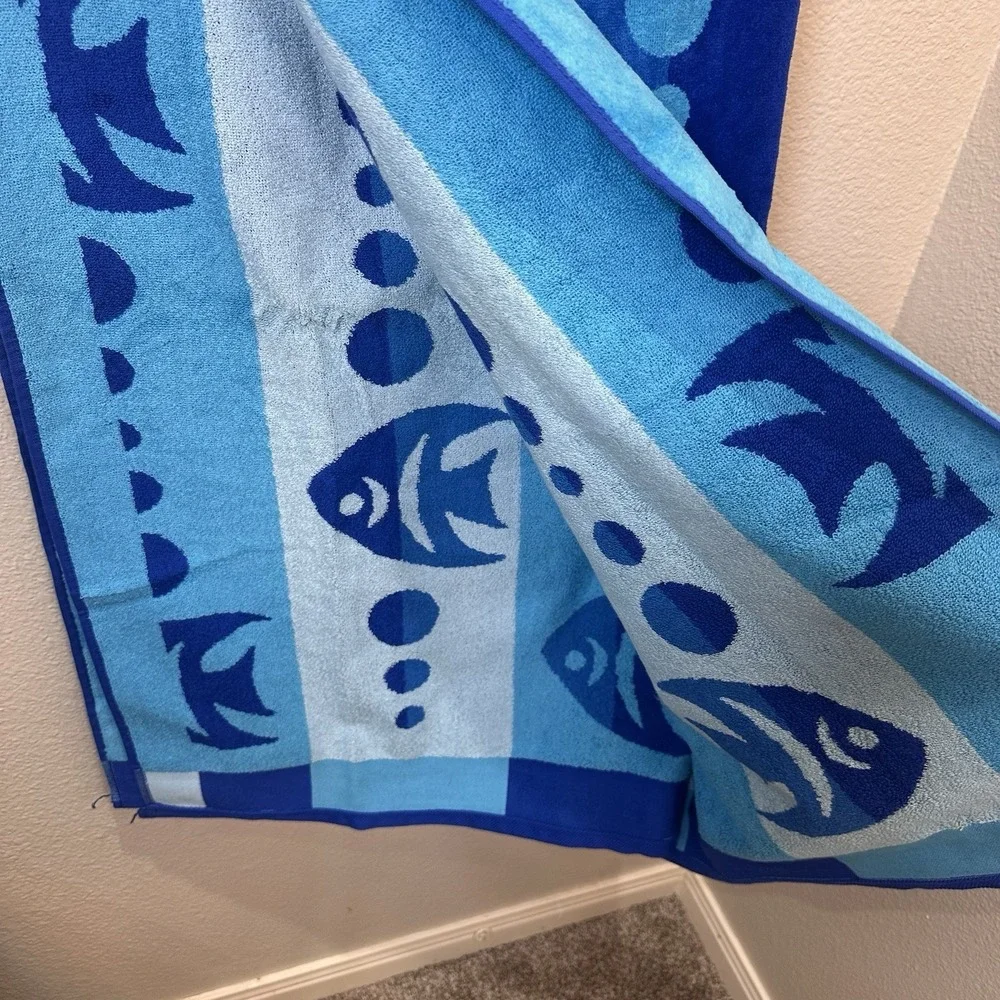 Franco Egyptian Cotton Beach Towel NWT Blue Fish Oversized 72‎ x 39
